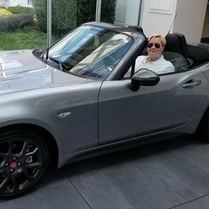 Meet your Posher, Connie